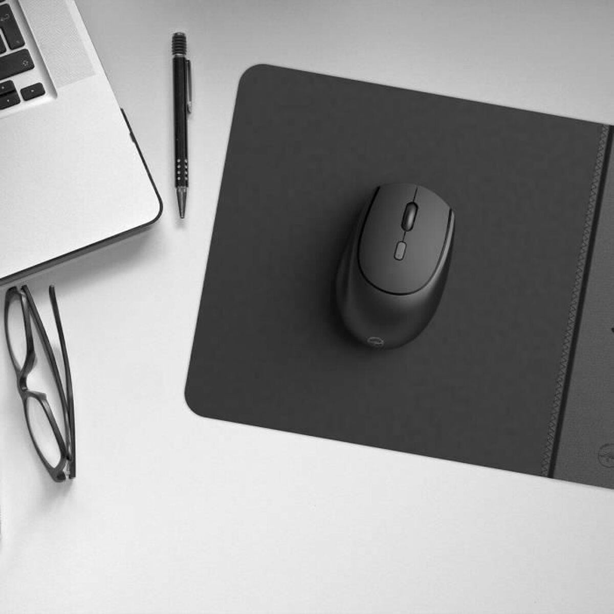 Mobility Lab Wireless Mouse & Charging Pad Set – Adjustable DPI | Black