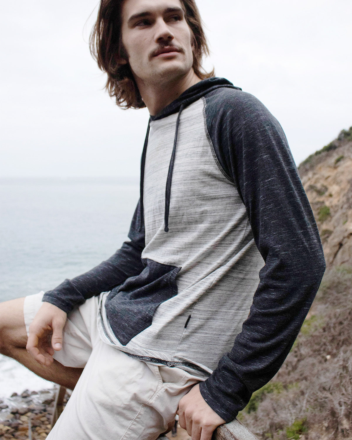 ZIMEGO Mens Long Sleeve Lightweight Hooded Henley – Color Block Pullover Hoodie  for Casual Gym Workout Travel